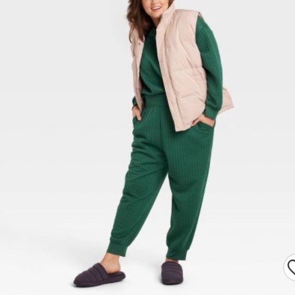 A New Day Plus Size Women's Mid-Rise Ankle Fleece Jogger Pants - Green‎ - Picture 14 of 14